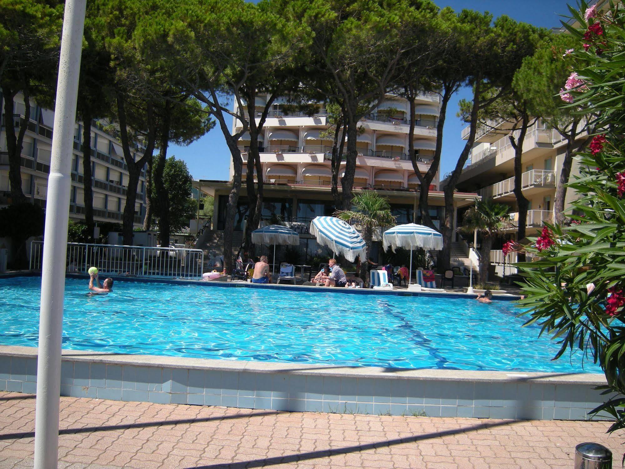 Hotel Ambasciatori Palace Lido di Jesolo Eksteriør billede